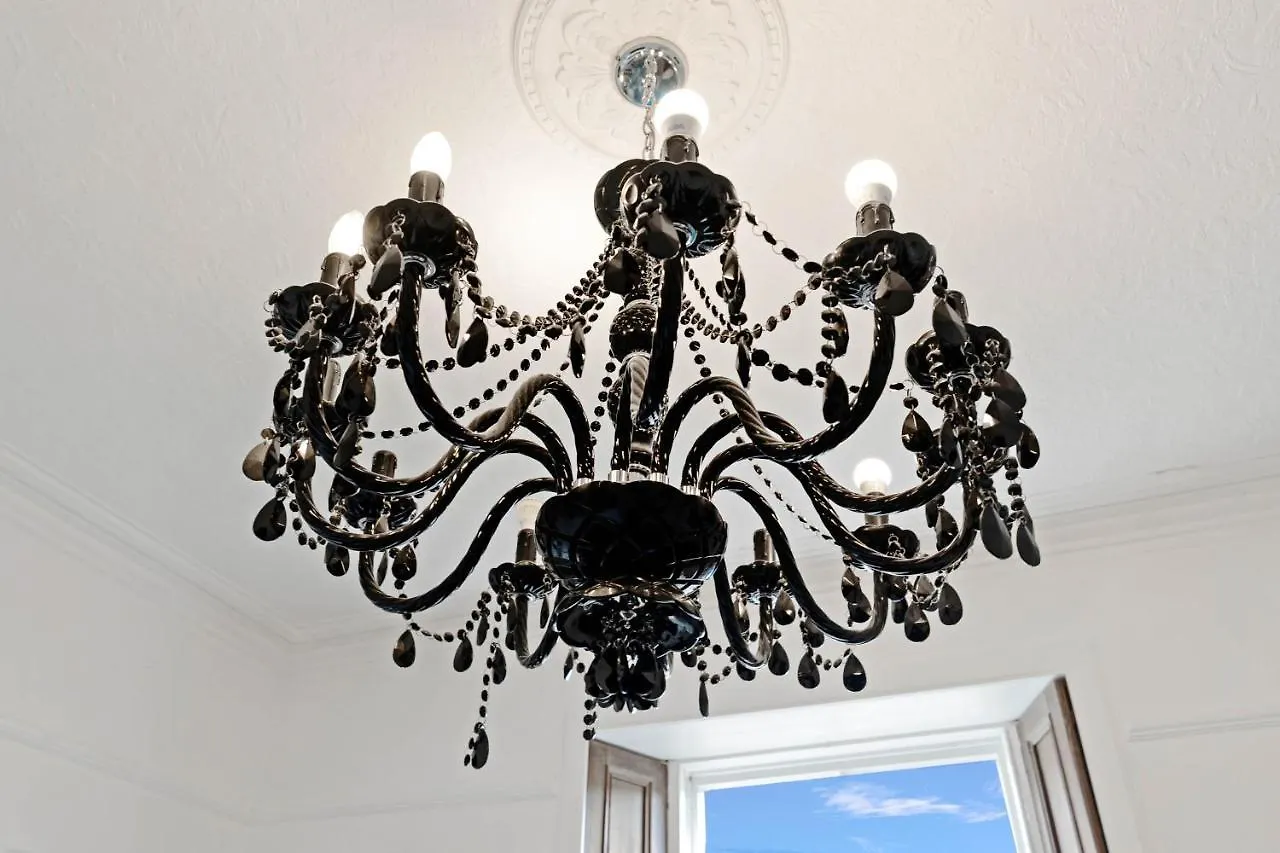 Stunning City Centre Town House City Centre Edinburgh