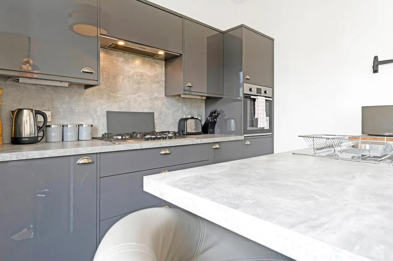 Stunning City Centre Town House City Centre Tatil Evi Edinburgh