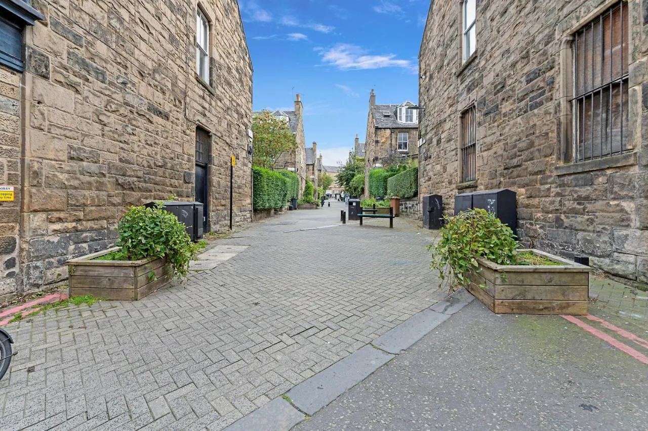 Stunning City Centre Town House City Centre Edinburgh