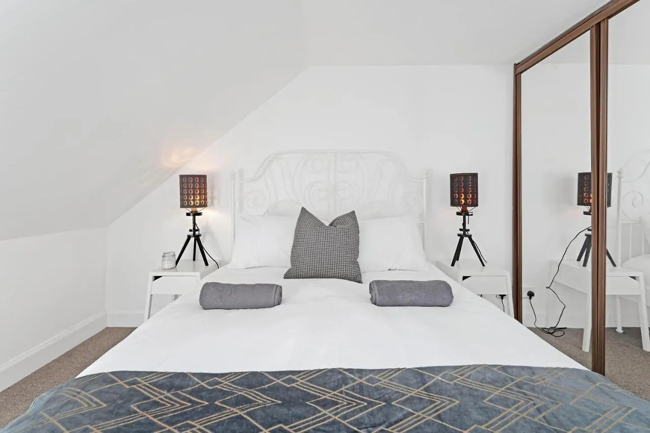 Stunning City Centre Town House City Centre Tatil Evi Edinburgh